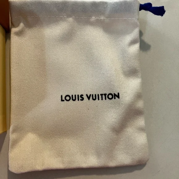 Pink Monogram Key Pouch/key chain- stamped on clasps- FULL INCLUSION- New - Picture 11 of 11